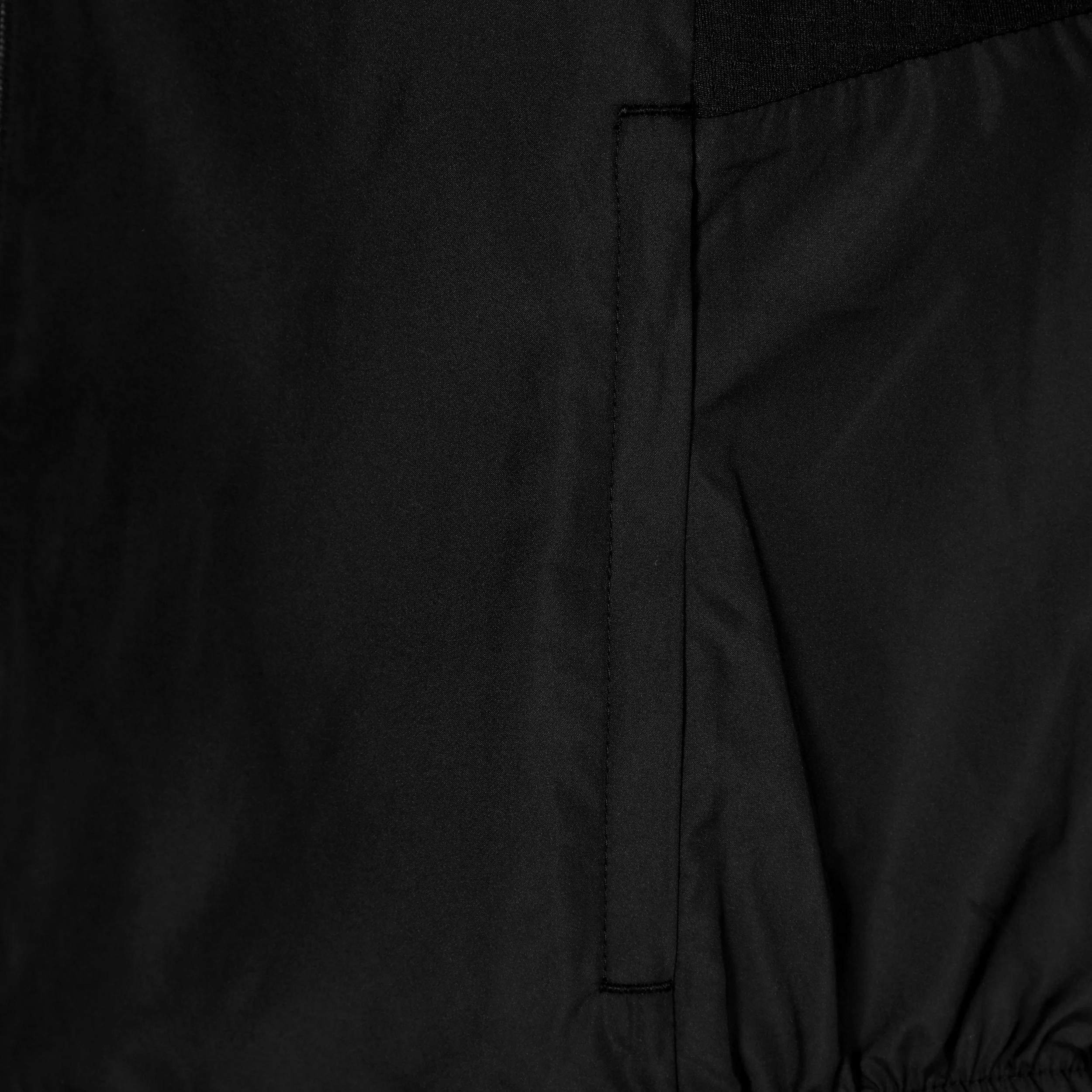 Core Laufjacke Damen-schwarz - Image 4