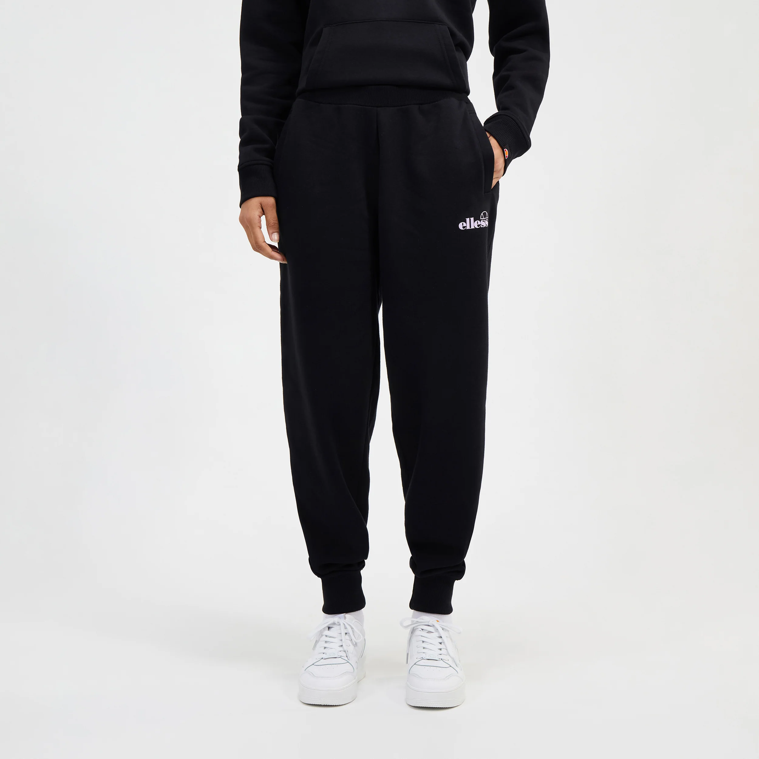 Majana Jogs Trainingshose Damen-Schwarz - Image 5