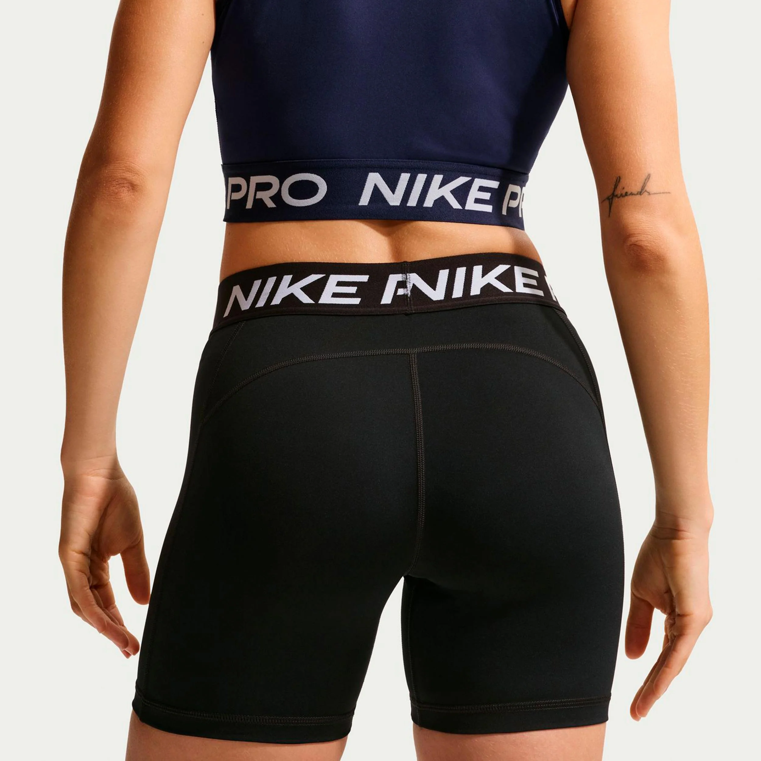 Dri-Fit 365 5in Shorts Damen-schwarz - Image 4