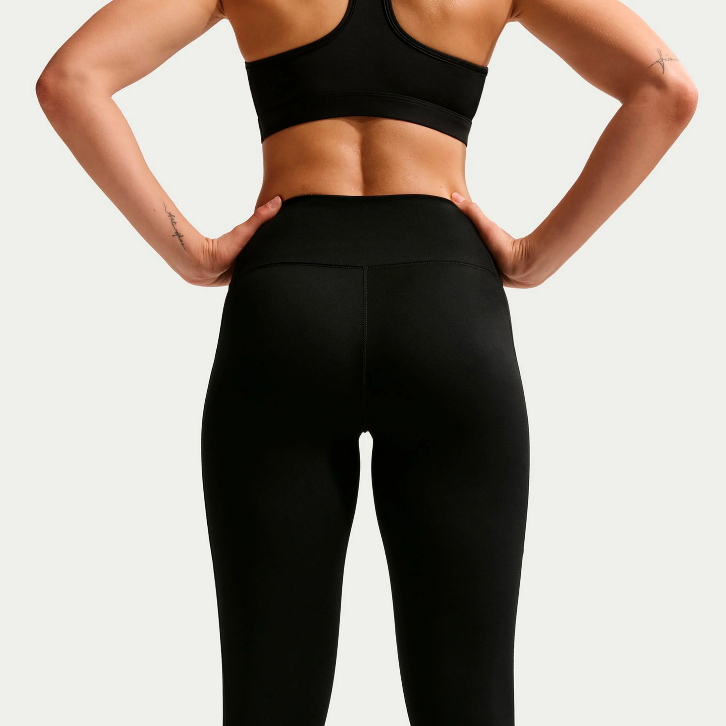 Dri-FIT One High Rise 7/8 Tight Damen-schwarz, weiß - Image 7