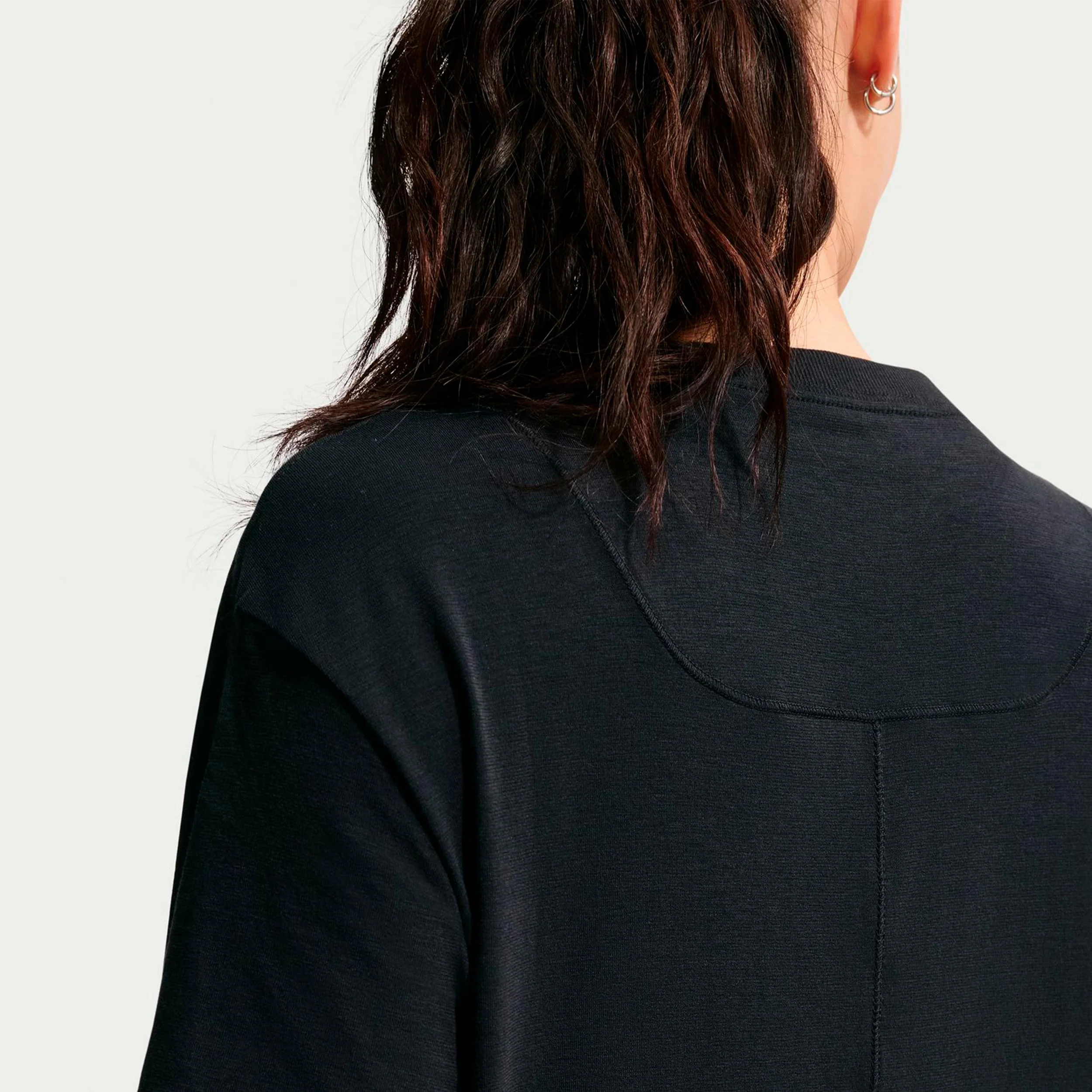 One Relaxed Dri-Fit T-Shirt Damen-schwarz - Image 4