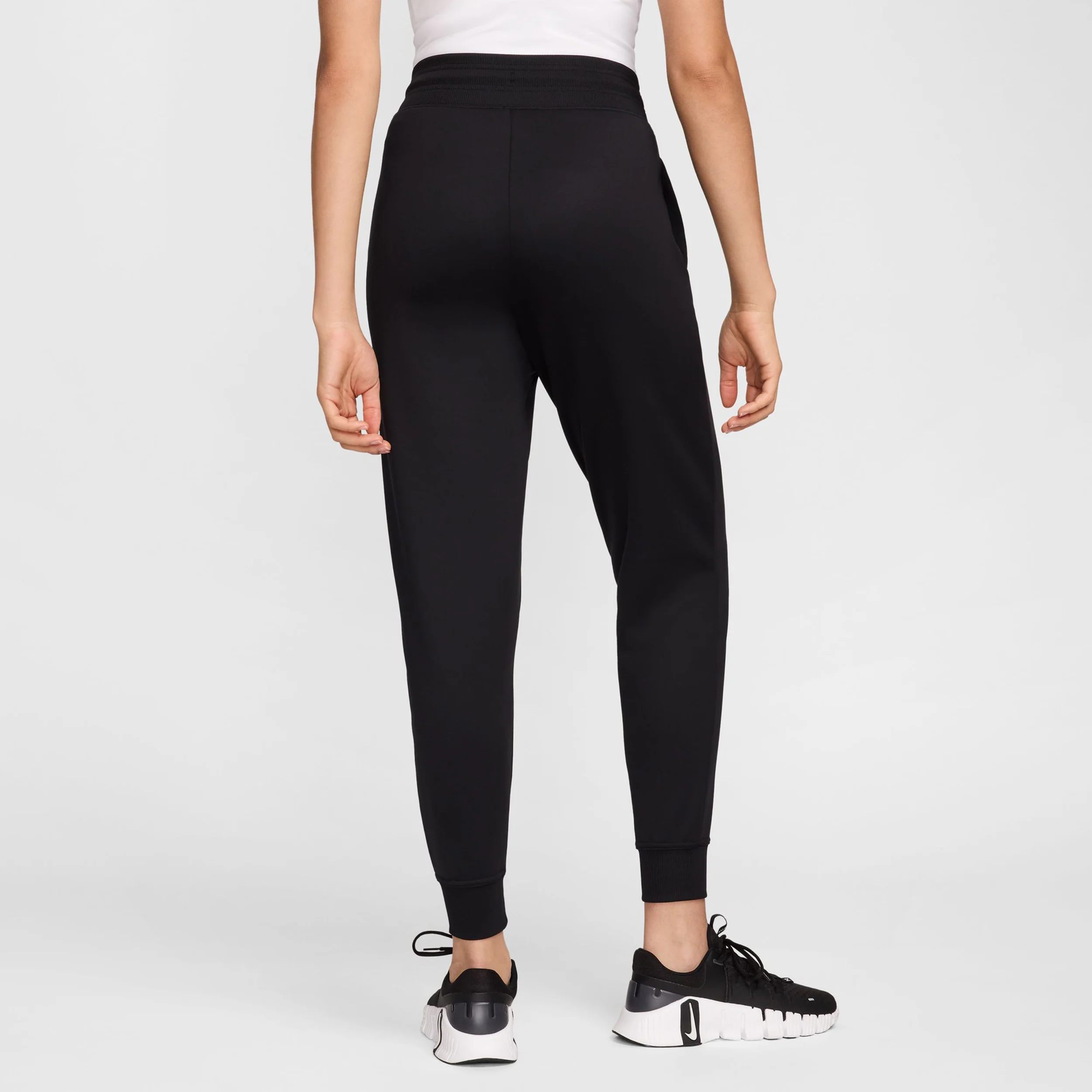 One Therma-Fit Trainingshose Damen-Schwarz - Image 5