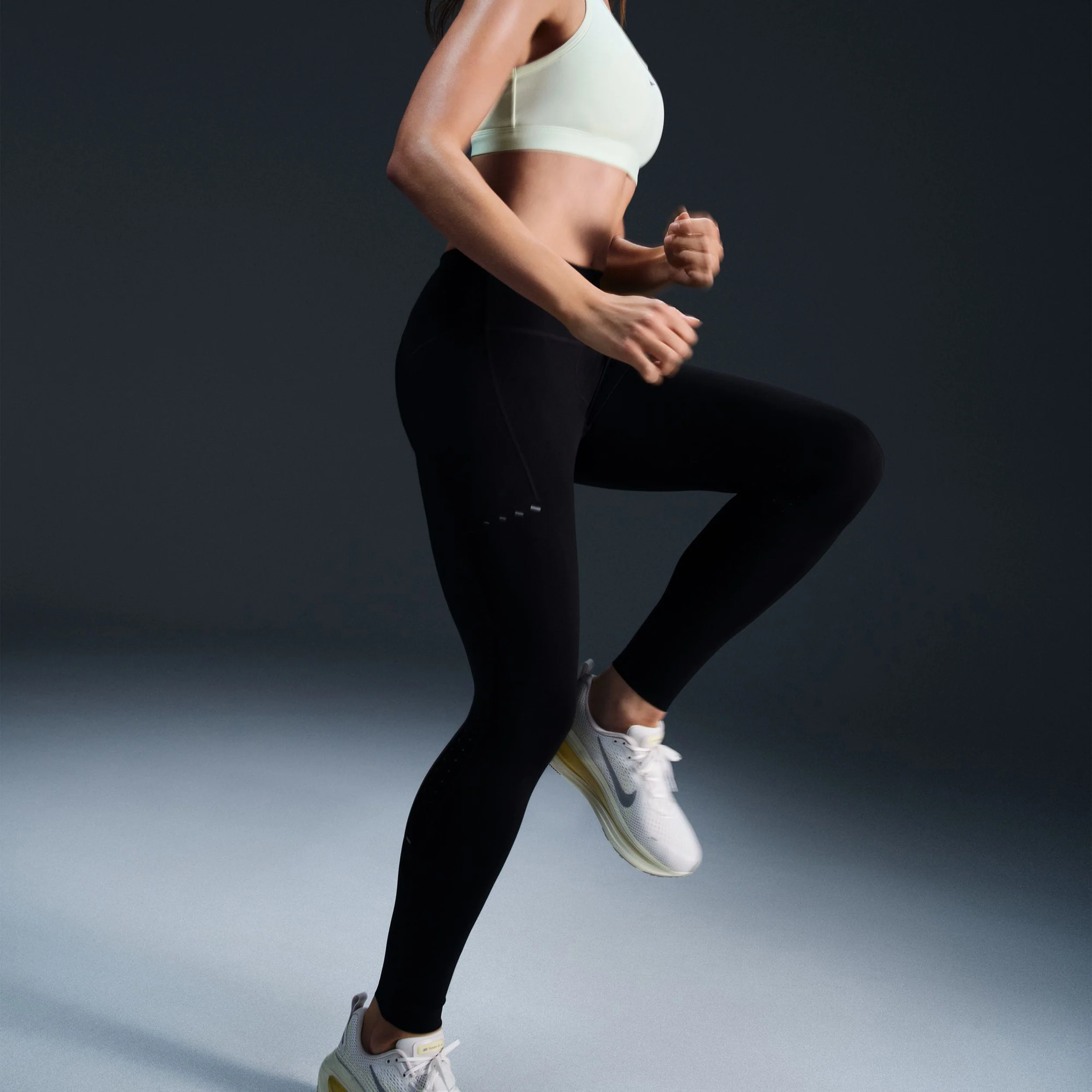 Swift Lauftight Damen - schwarz - Image 5