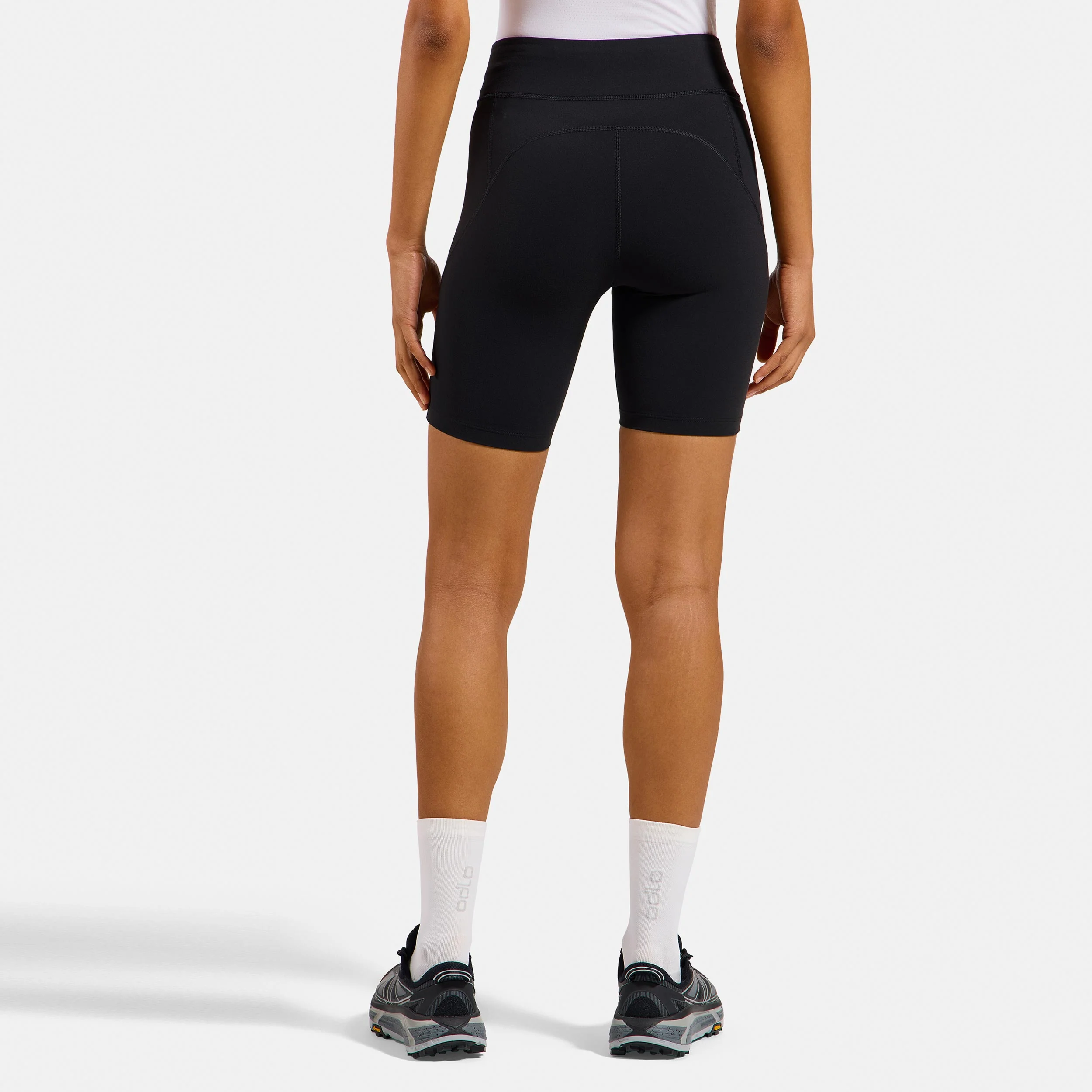 Essential Lauftight Damen-schwarz - Image 4